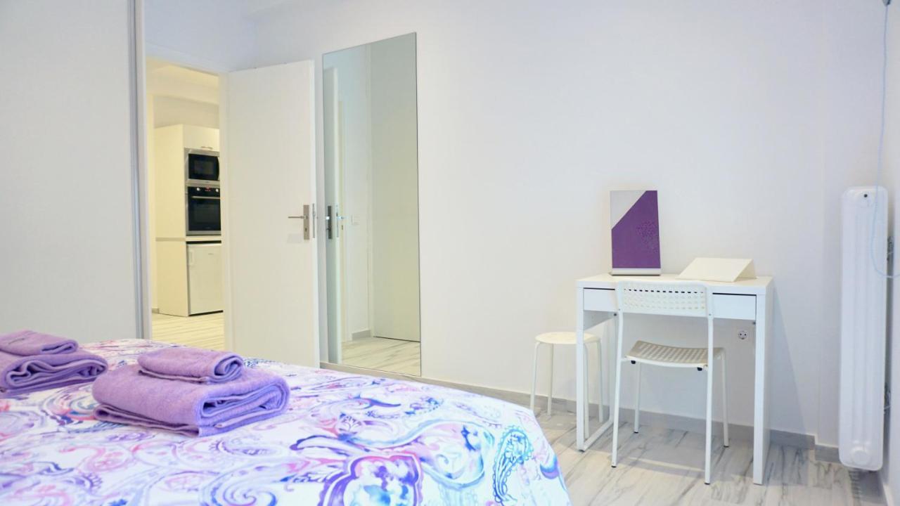 Central, Bright Apt In Athens Near Metro Eksteriør billede